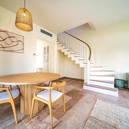 Delightful Townhouse In Gocek. Beach, Pool, Wi-fi Willa Göcek