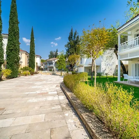 Delightful Townhouse In Gocek. Beach, Pool, Wi-fi Willa *