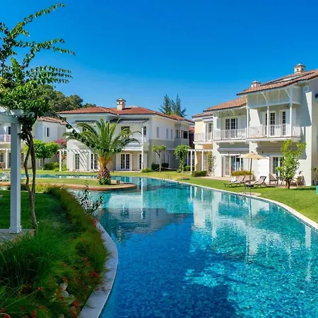 Willa Delightful Townhouse In Gocek. Beach, Pool, Wi-fi